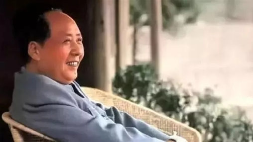 紀(jì)念毛澤東同志誕辰126周年！致敬一代偉人！